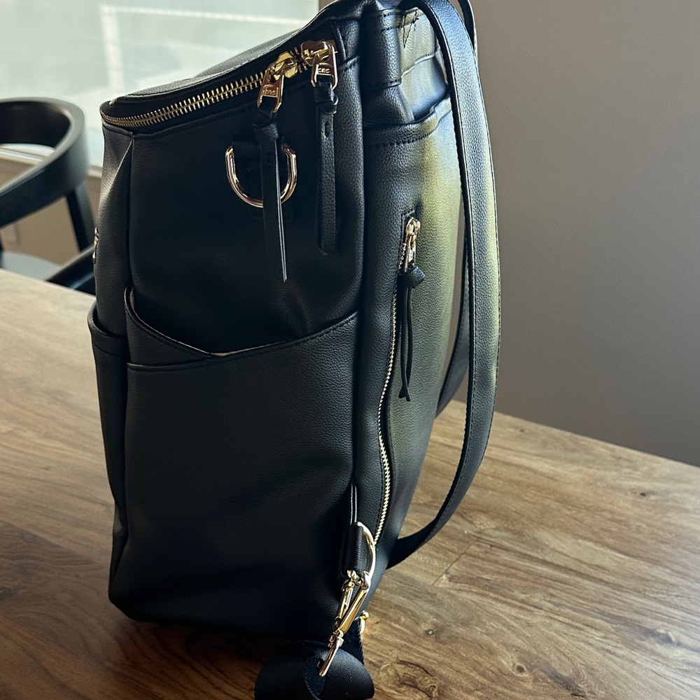 Elkie Diaper Bag - Picture 3 of 7
